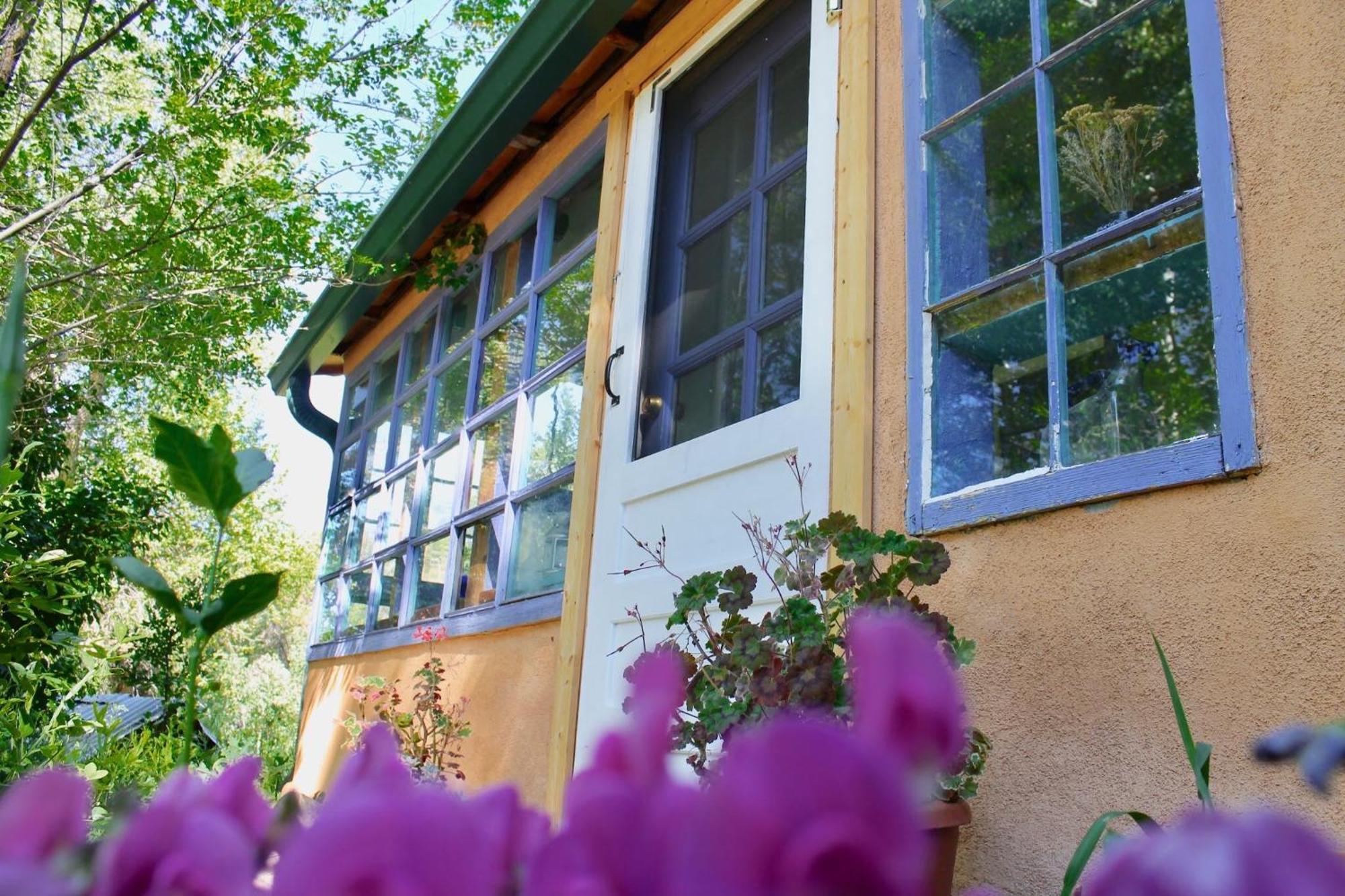Taos Goji Farm & Eco-Lodge Retreat Arroyo Seco Экстерьер фото