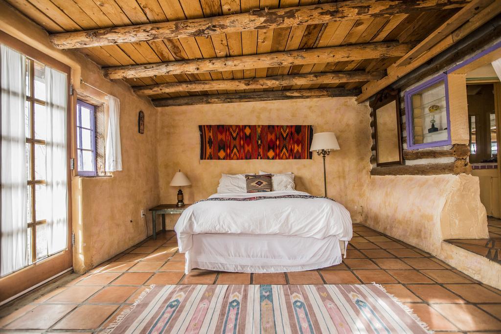 Taos Goji Farm & Eco-Lodge Retreat Arroyo Seco Экстерьер фото