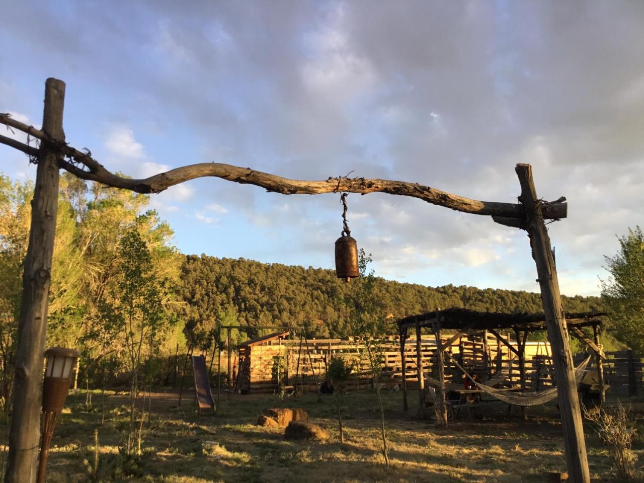 Taos Goji Farm & Eco-Lodge Retreat Arroyo Seco Экстерьер фото